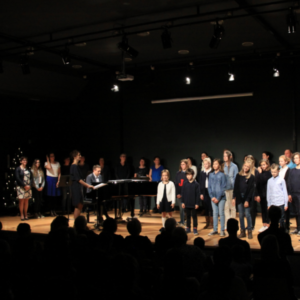 Winterconcert Mument en Tienershowkoor